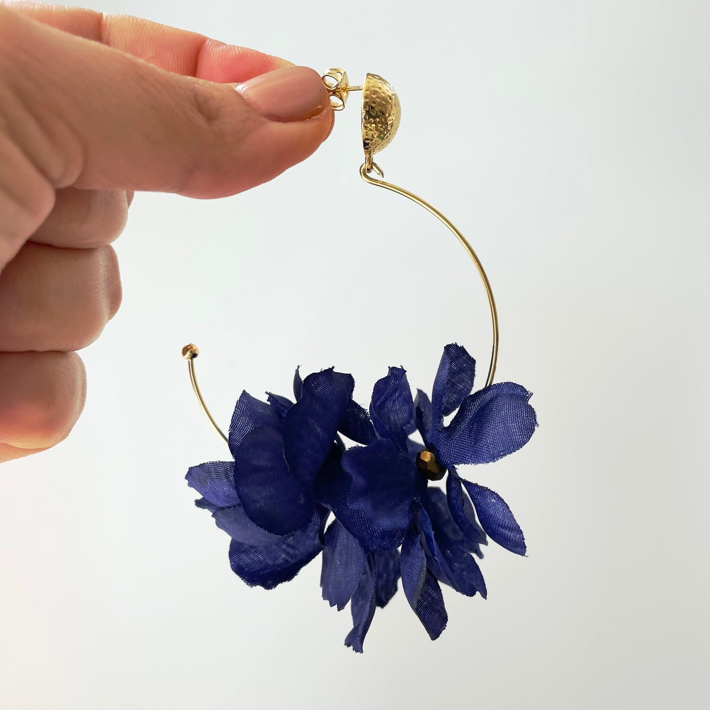 Gertrude's Flower Earrings ( Dark Blue )