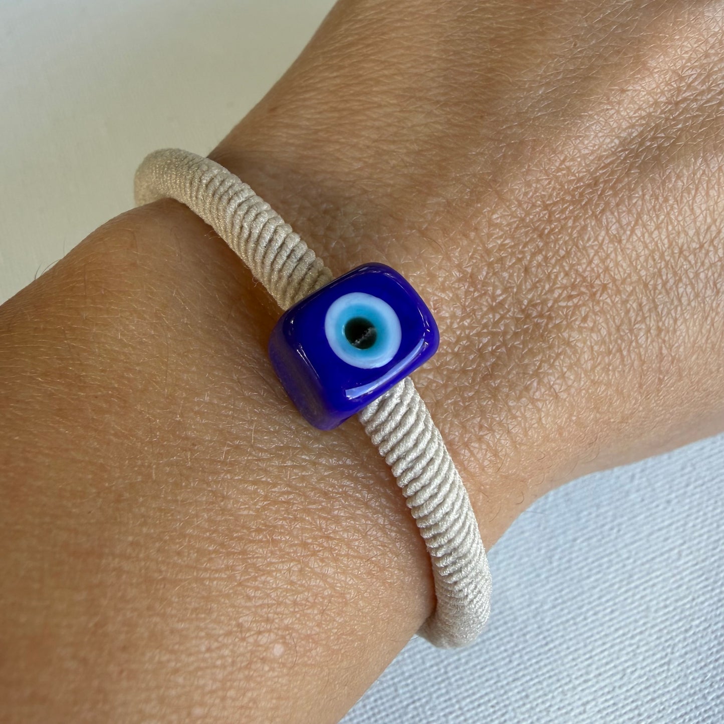 Beige Evil Eye Bracelet – Murano Glass Protective Charm | Adjustable Elastic Band