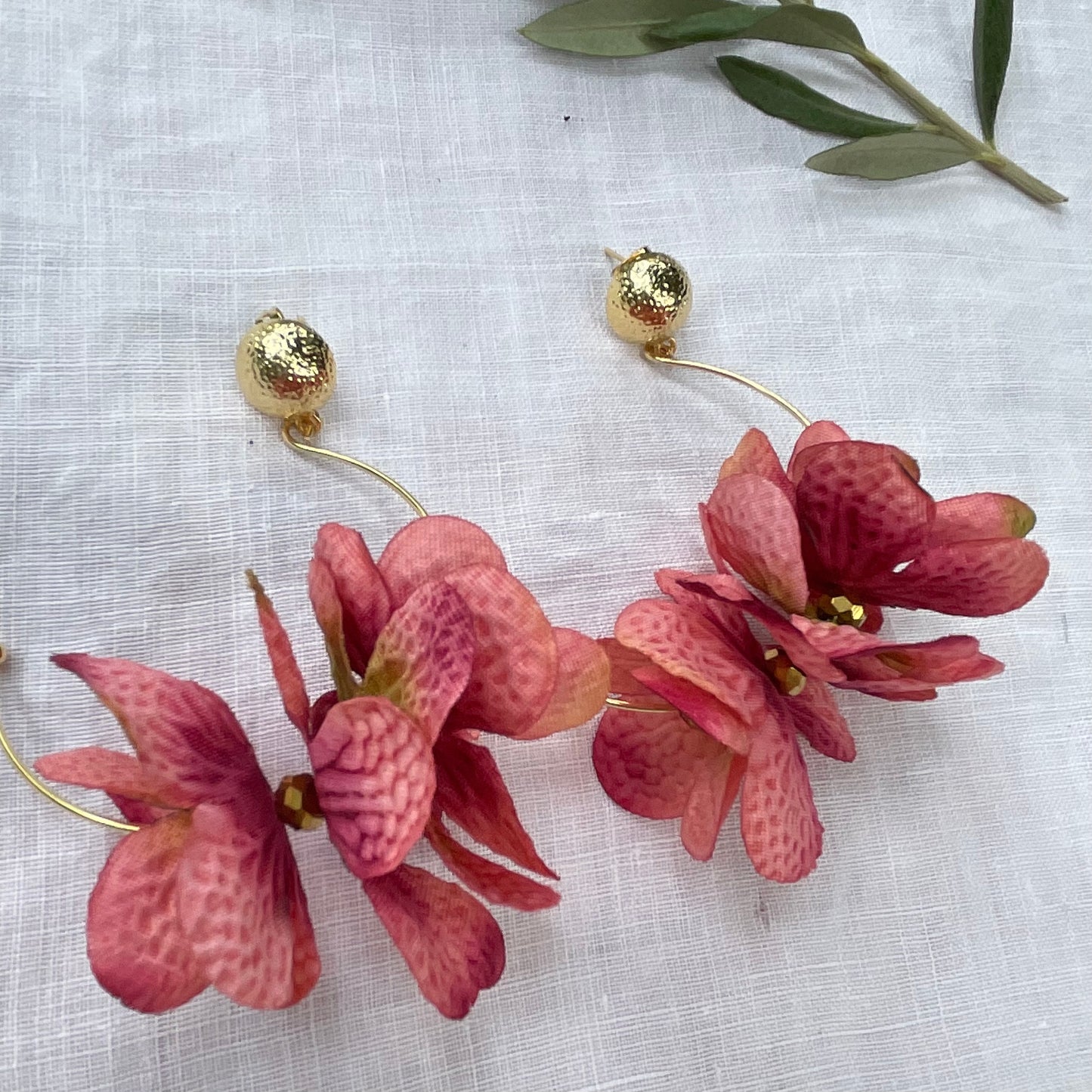 Gertrude's Flower Earrings ( Texture Pink )