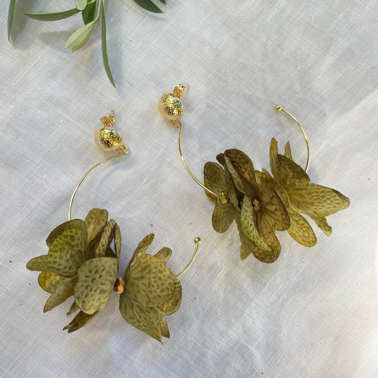Gertrude's Flower Earrings ( Green )