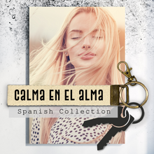 Load image into Gallery viewer, Calma en el alma.Keychain
